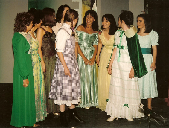 Dorothy meets the ladies of Oz